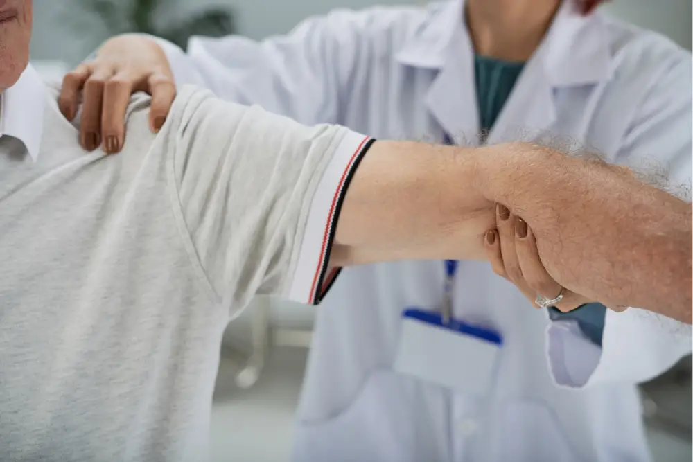 IN WHICH CASES SHOULD SHOULDER INJECTIONS BE APPLIED?